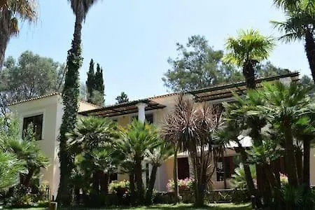 Villa With Garden And Patio* Giovanna *
